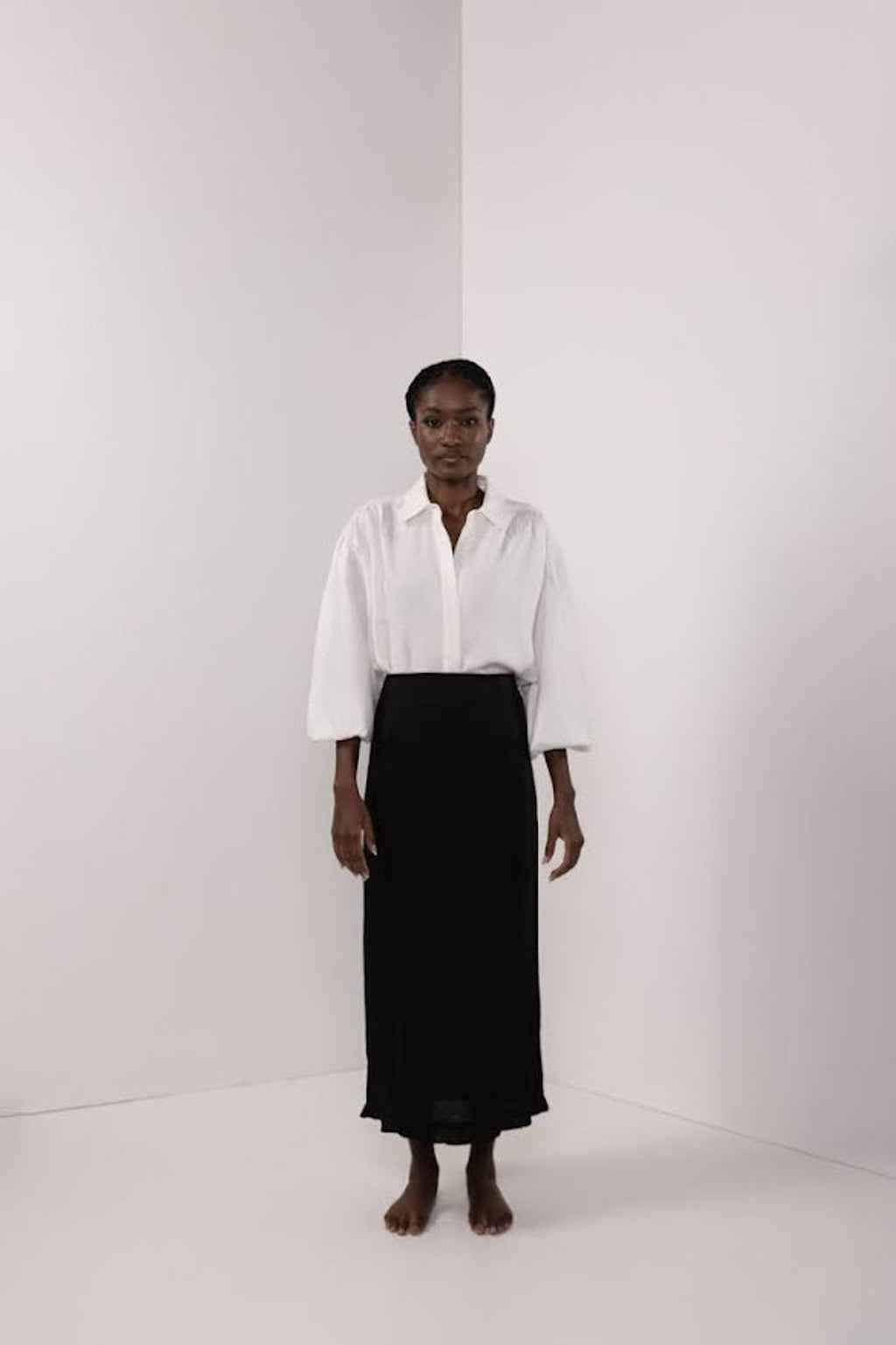 Black linen Pencil Skirt by NEREA