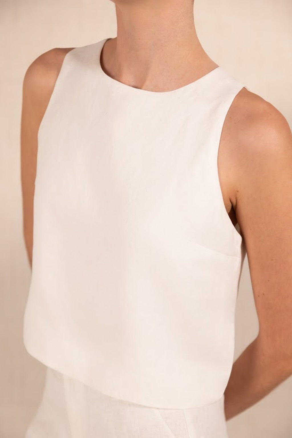 VERANERA WHITE TOP