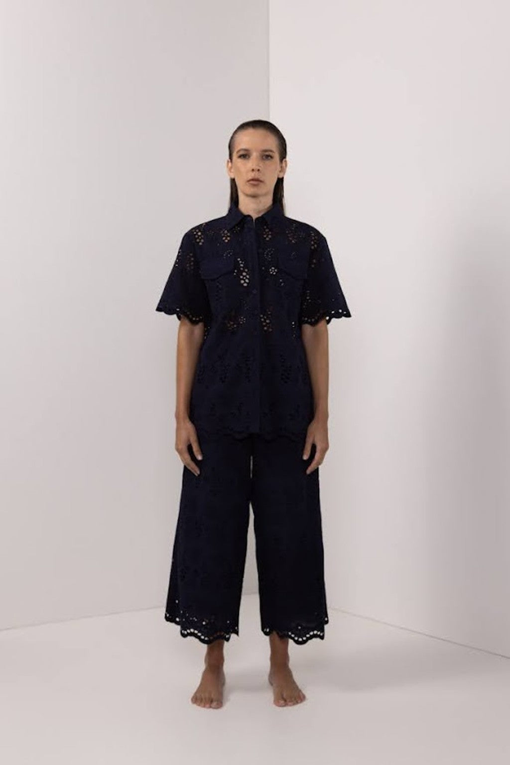 EYELET PANTS | NAVY BLUE